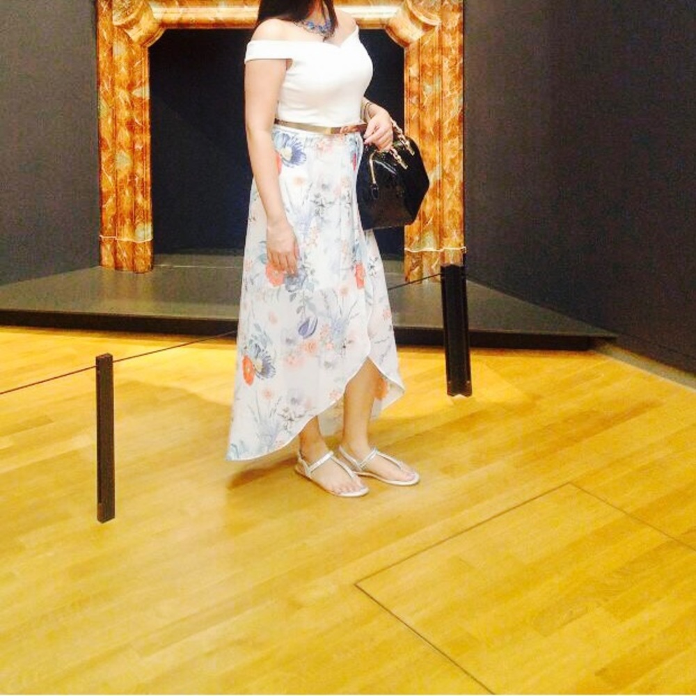 Beautiful forever new dress